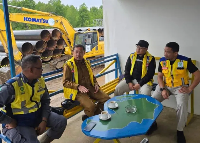 PUPR Kalsel Tinjau Proyek Pembangunan Jembatan Pulau Laut